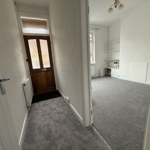 Photo 11- click for photo gallery